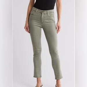 NWT AG Mari high-rise slim straight jean, color: sulfur rocky river, sz 28
